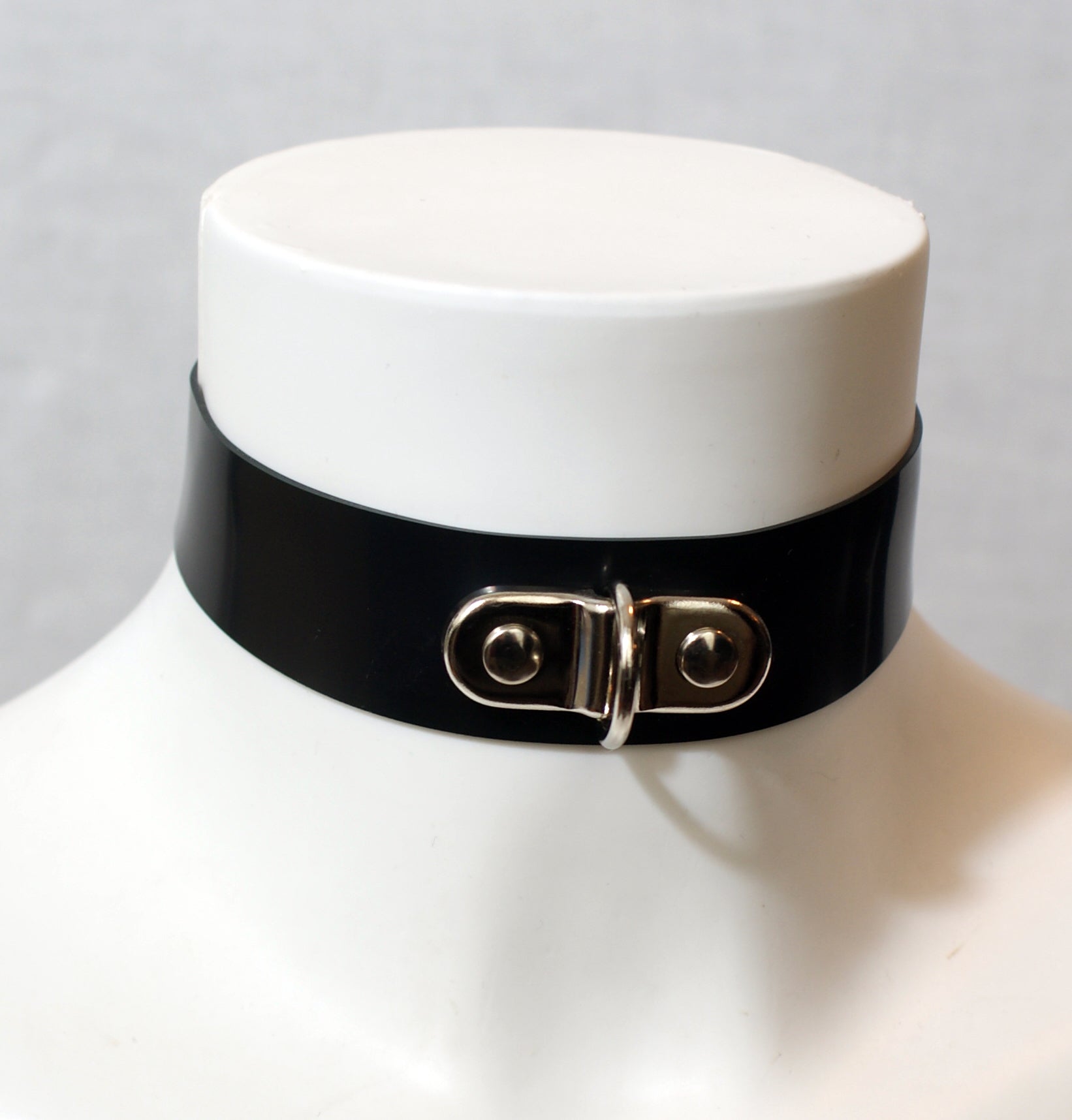 Latex D-Ring collar – Northern Rubberworks