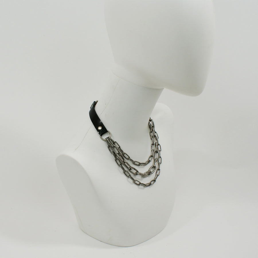 Halskette mit dreifacher Kette